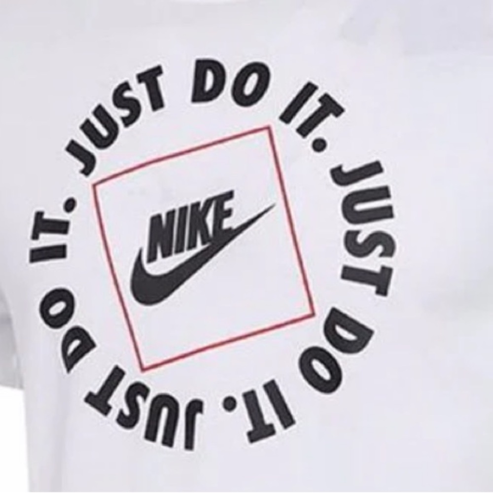 Nike Sportswear Just Do It Circle Logo Graphic Tee Shirt - Picture 8 of 9